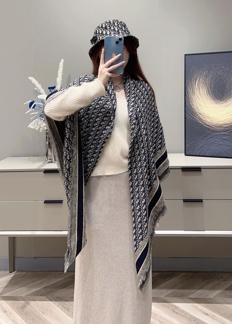 디올 스카프