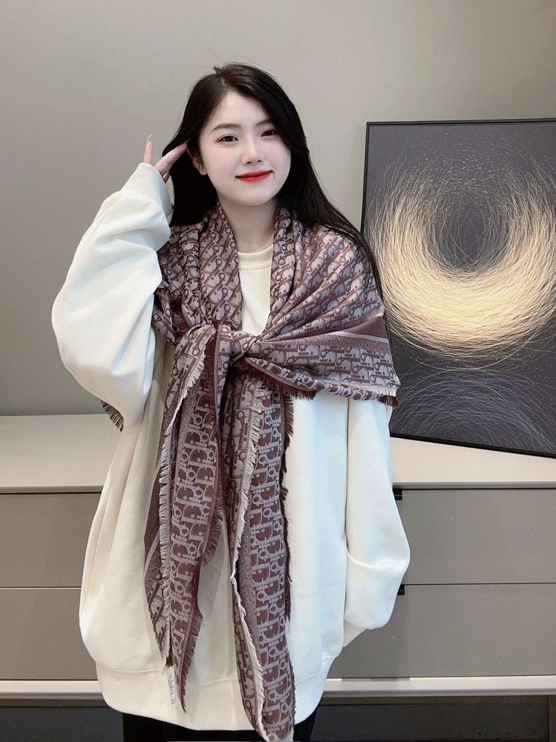 디올 스카프