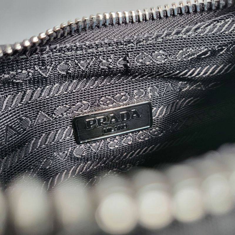 프라다 테수토 체인 호보백