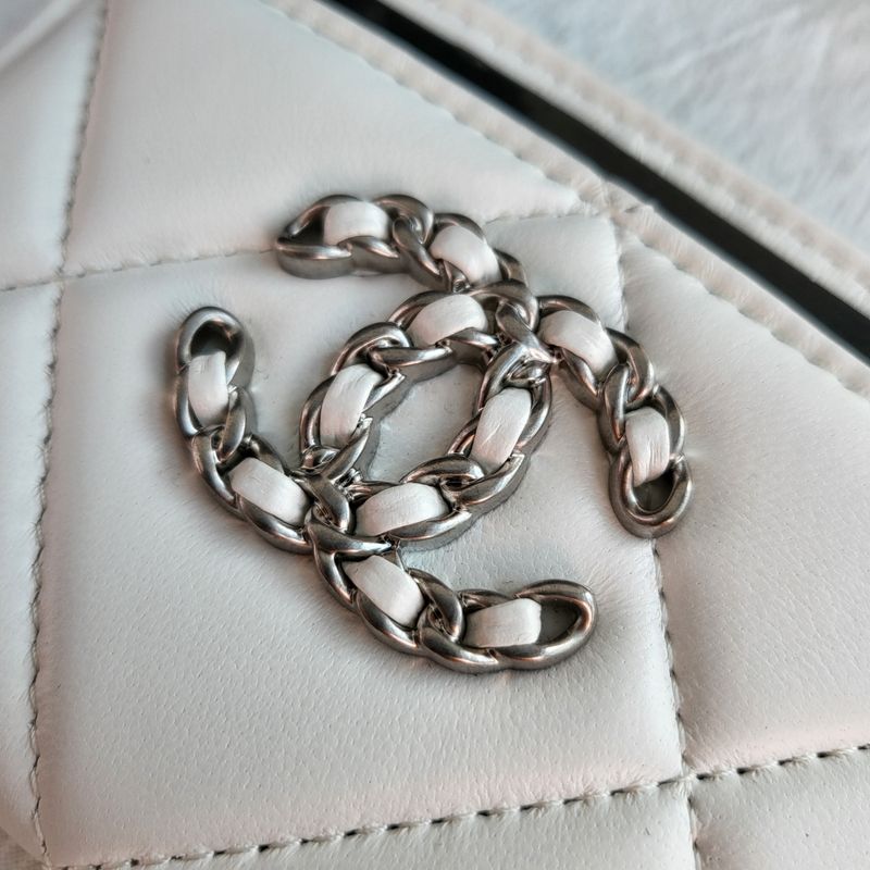 샤넬 19 카드 홀더