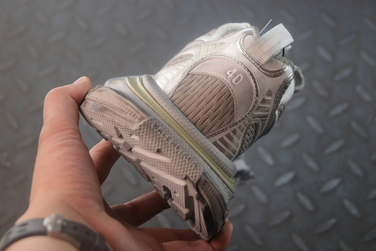 발렌시아가 3XL 에그쉘 스니커즈