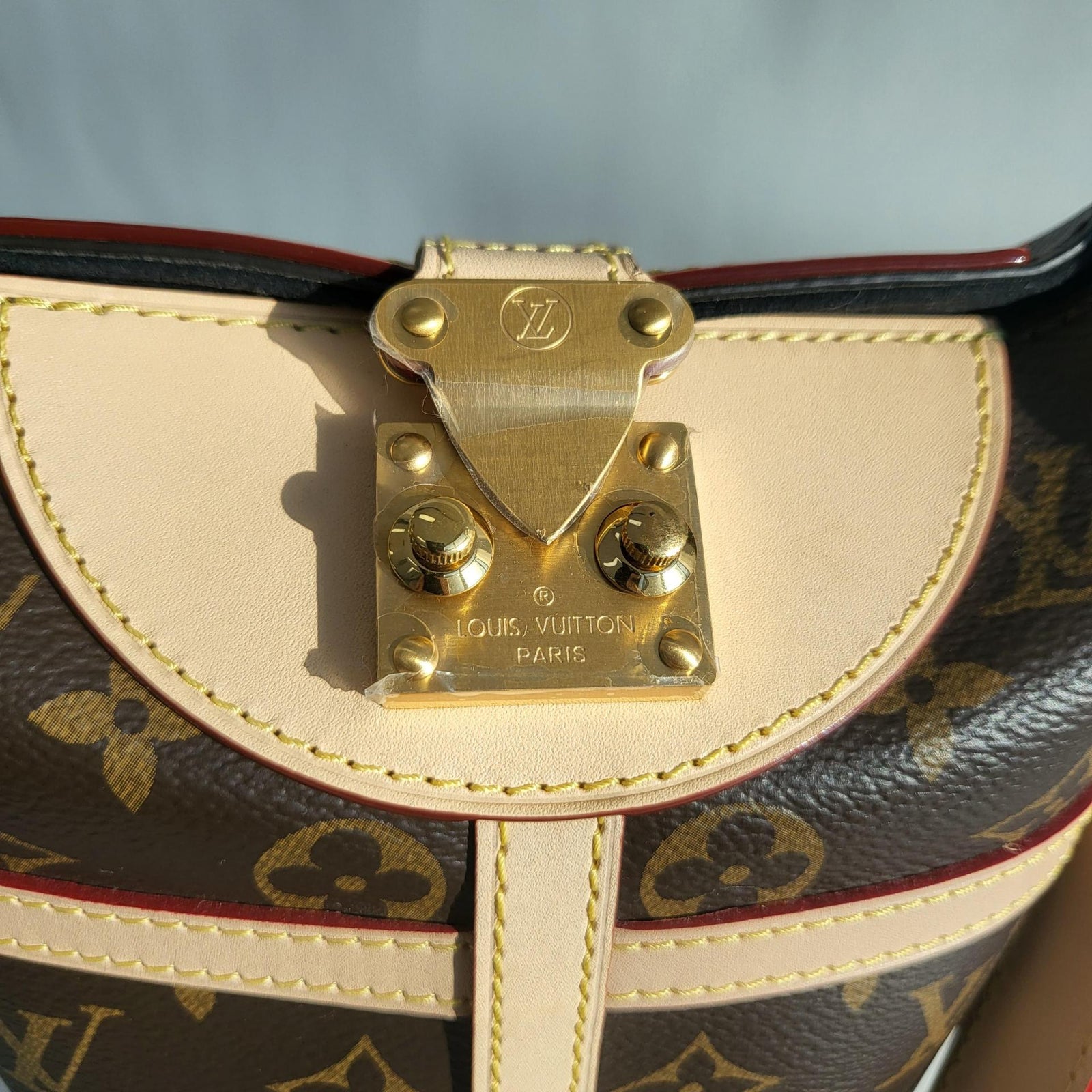 루이비통 더플백 PM