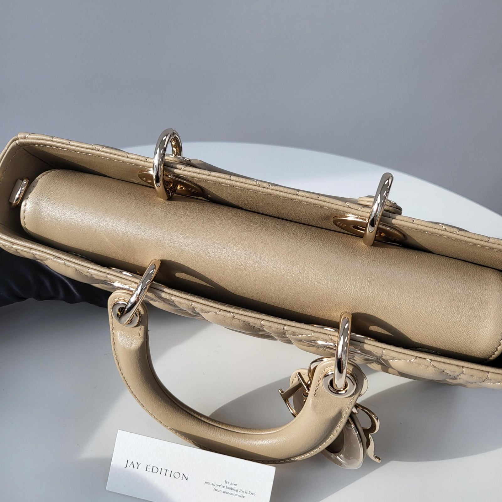 디올 디 조이백 미디움