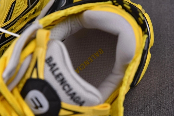 발렌시아가 러너 7 옐로우 스니커즈