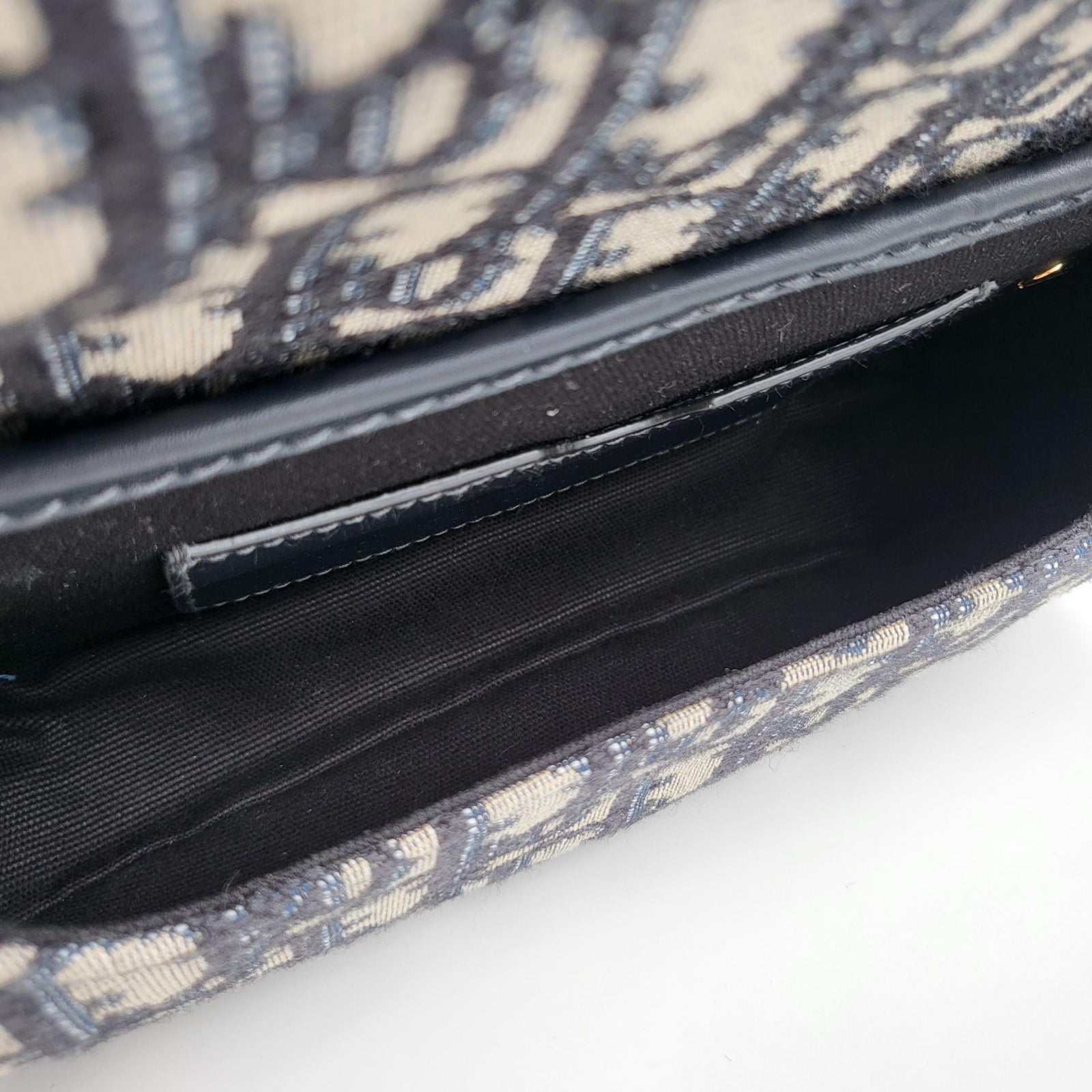 디올 오블리크 바비백 이스트웨스트