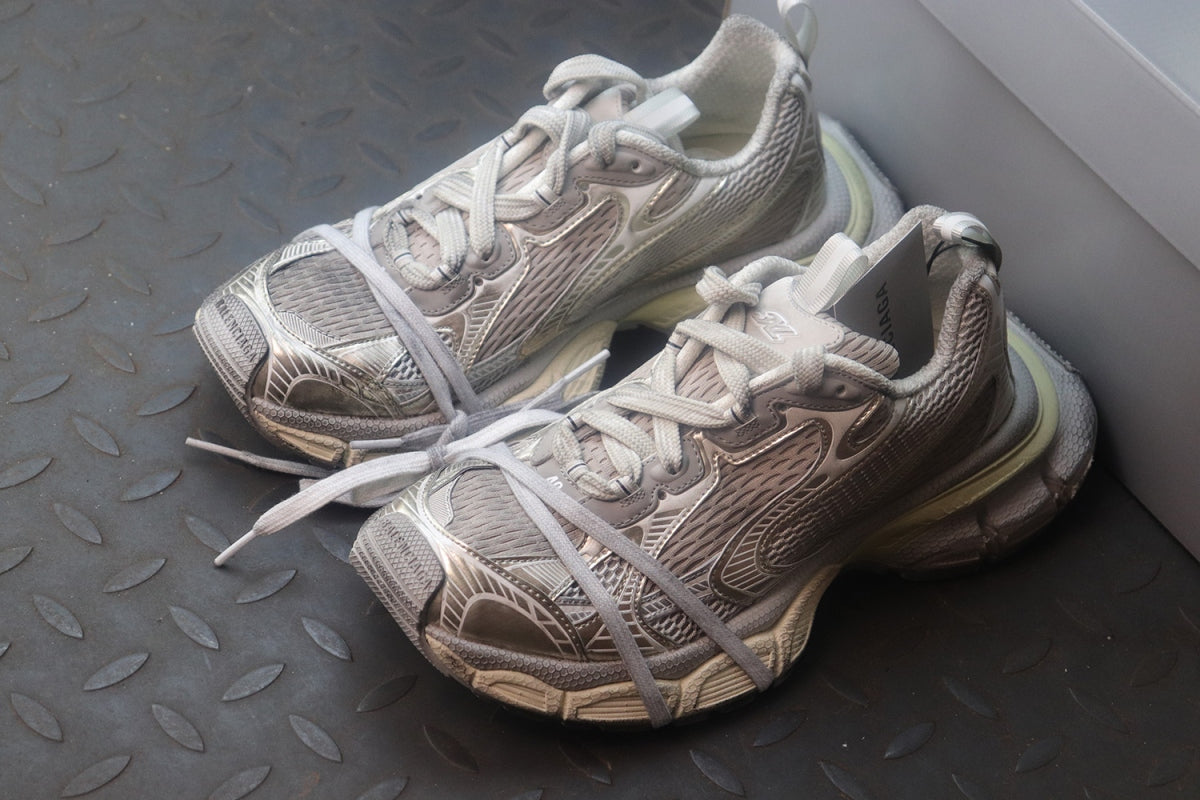 발렌시아가 3XL 에그쉘 스니커즈