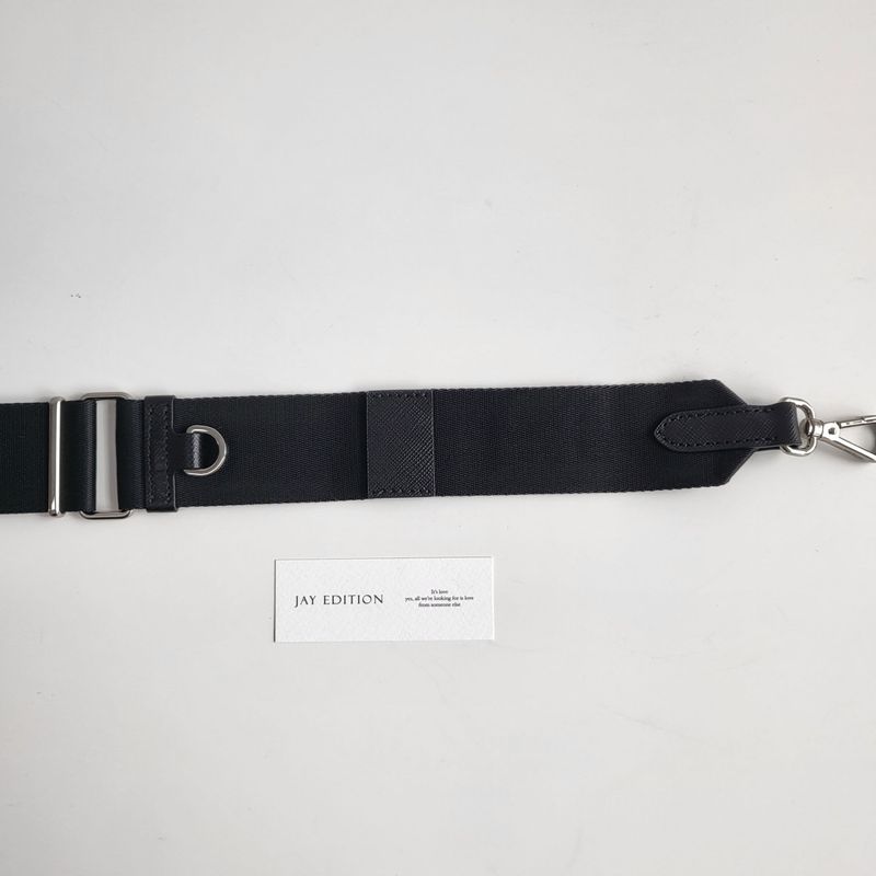 프라다 테수토 체인 호보백