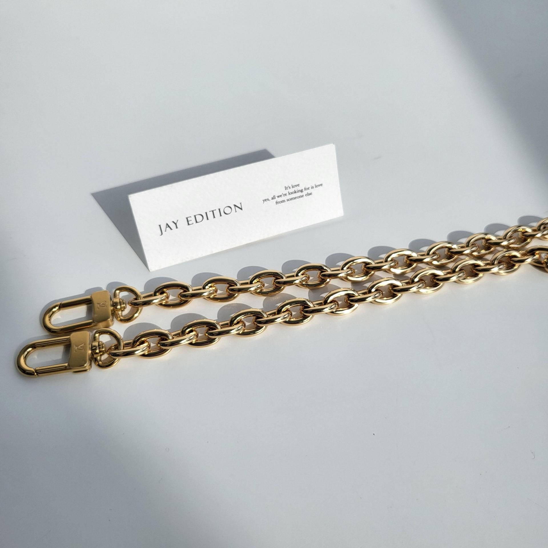 루이비통 아이비 WOC