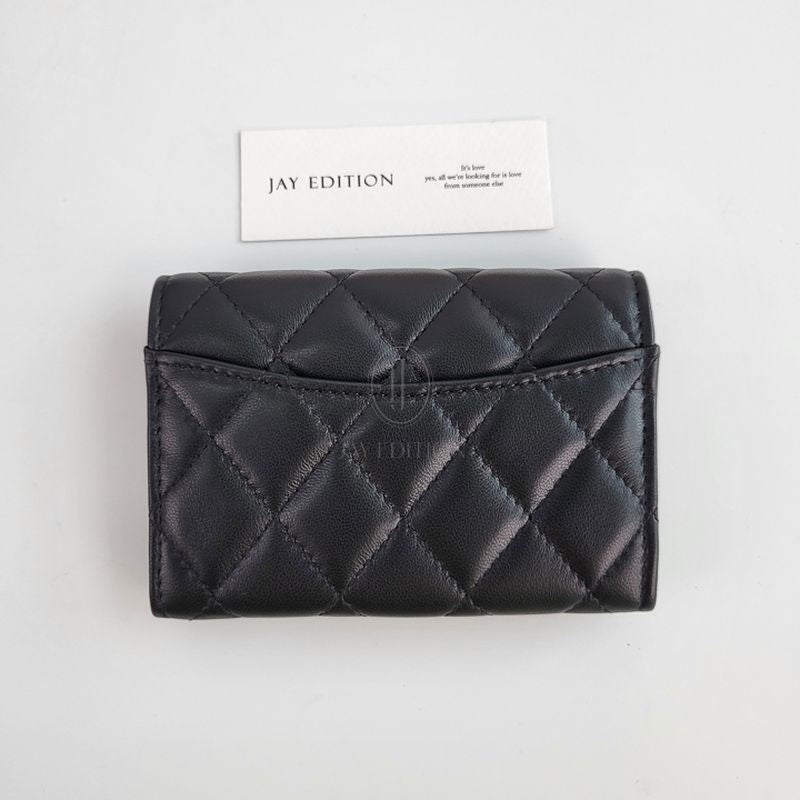 샤넬 클래식 플랩 카드지갑 램스킨