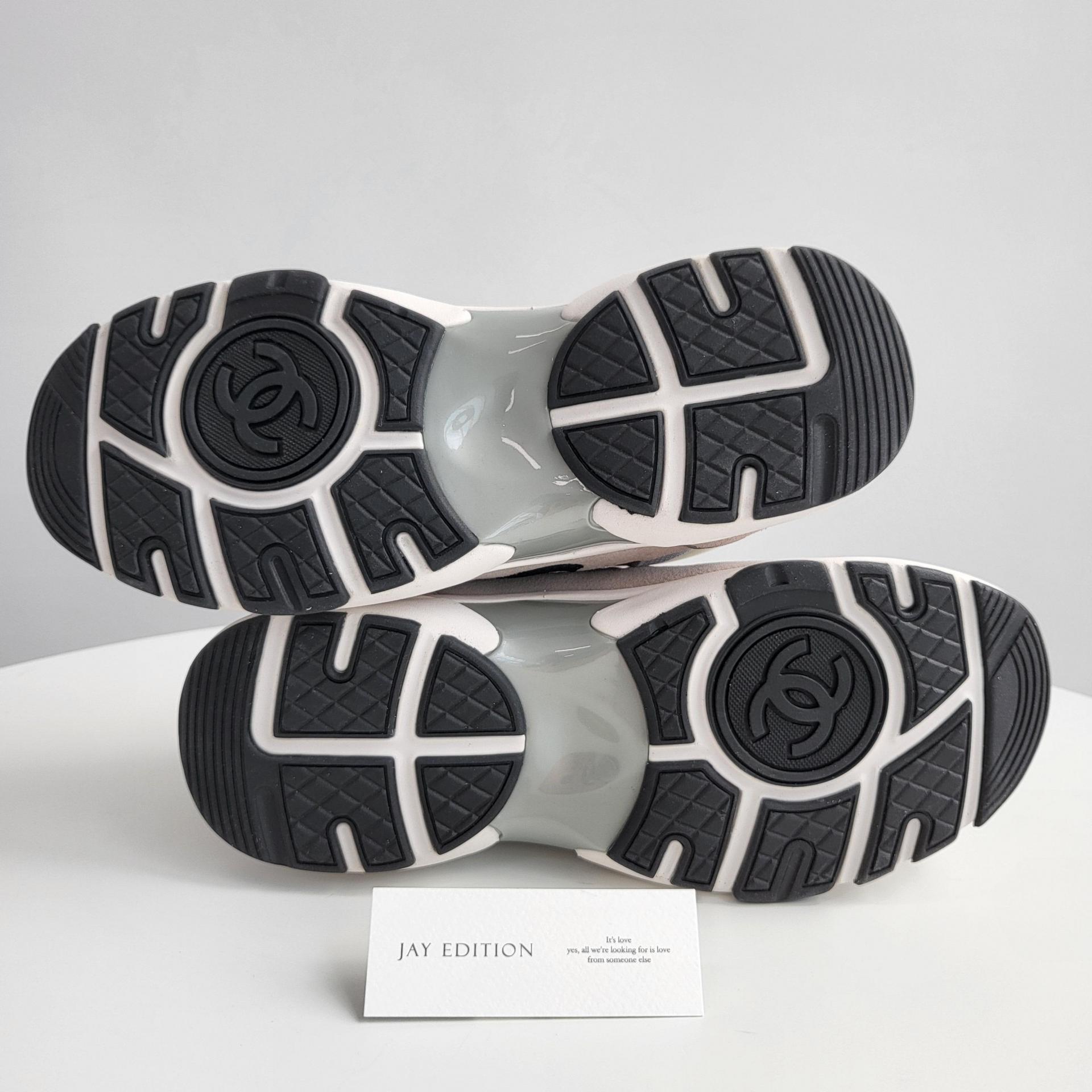 국내) 샤넬 로고 스니커즈 / 블랙 36