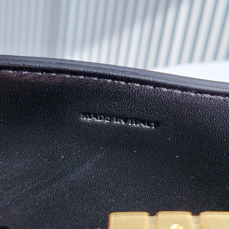 셀린느 트리옹프 숄더백 미디움