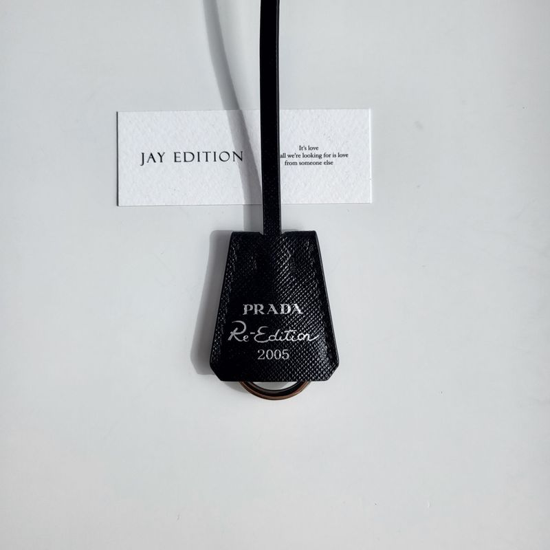 프라다 테수토 체인 호보백