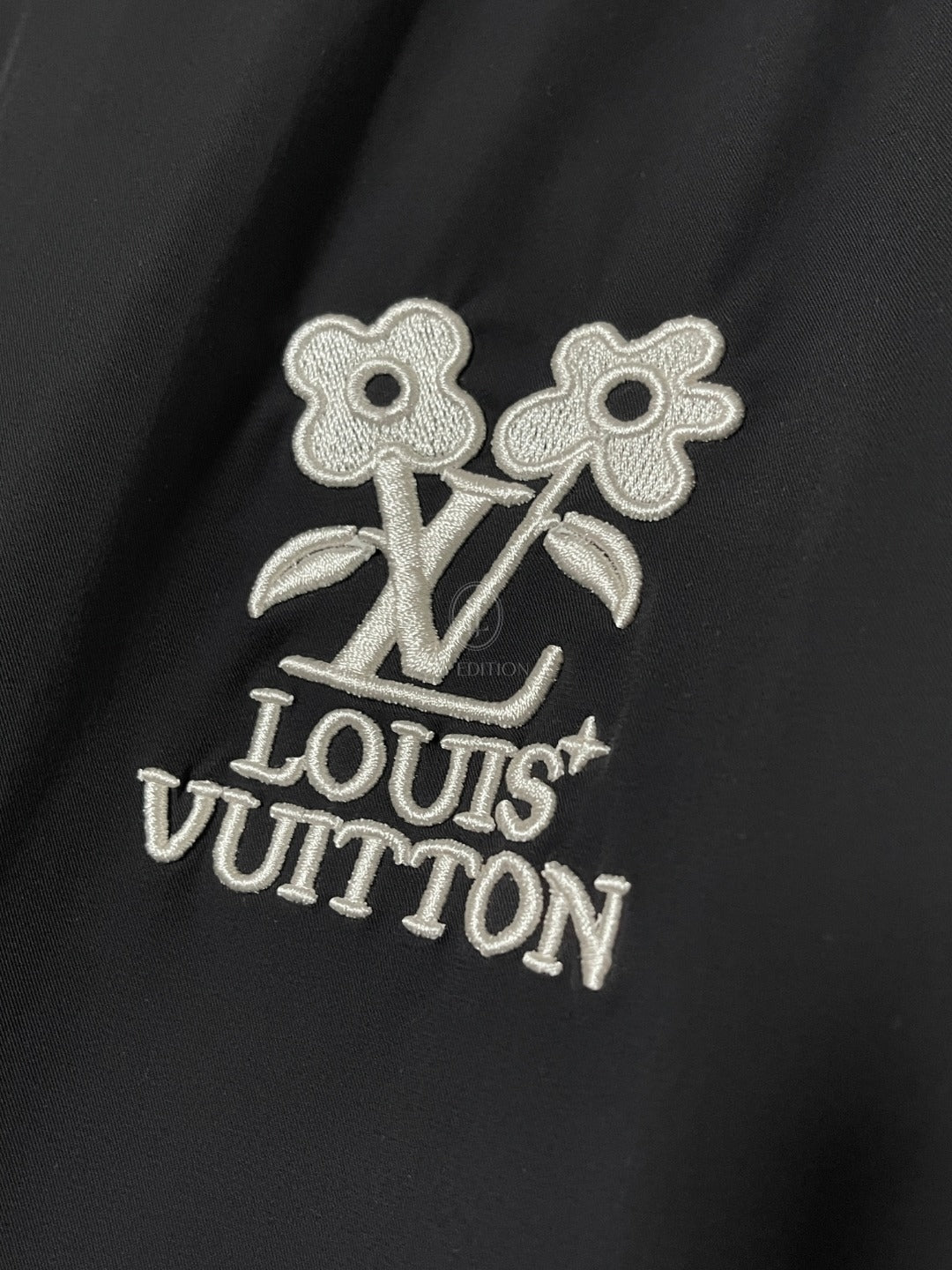 루이비통 엠브로이더드 테크니컬 트랙 팬츠