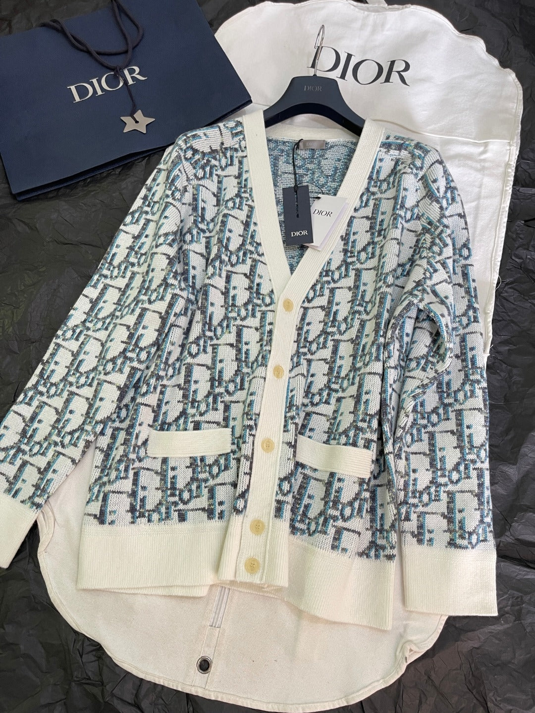 디올 오블리크 버진 울 자카드 가디건