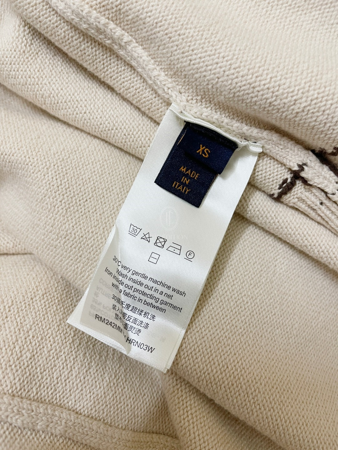 루이비통 시그니쳐 라이트 가디건 멀티컬러