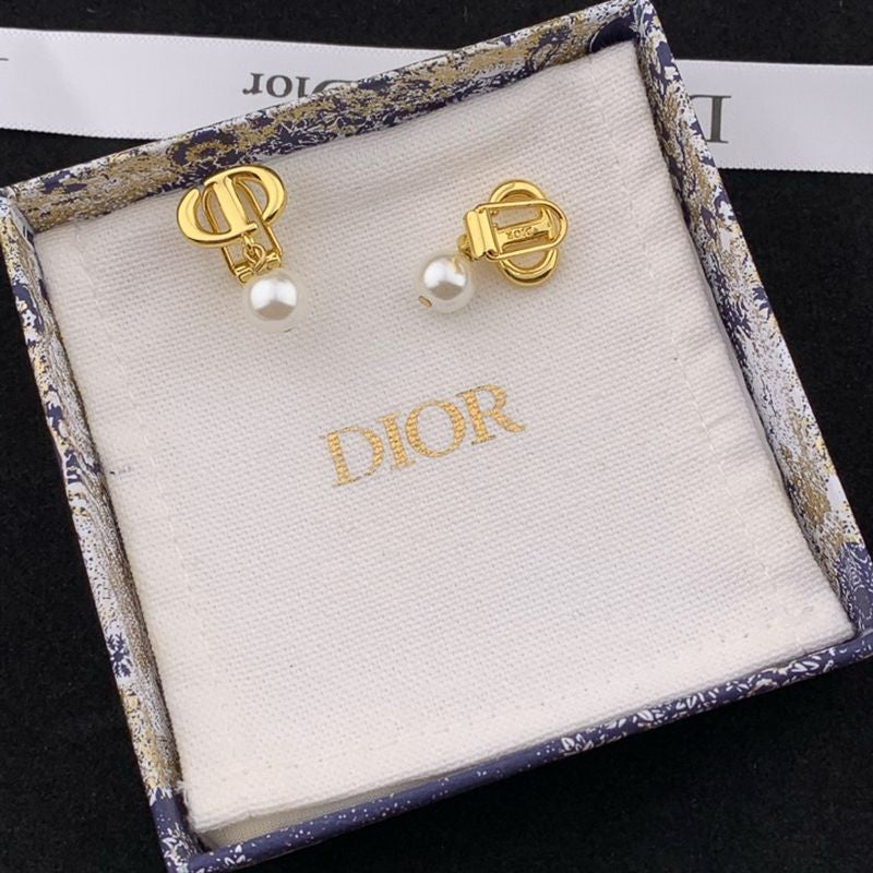 디올 귀걸이