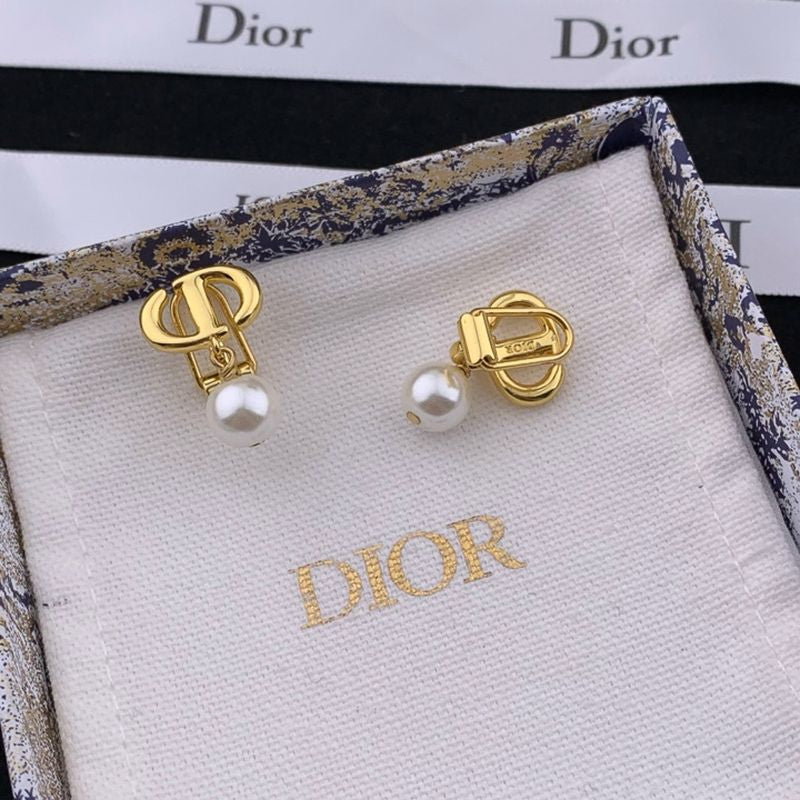 디올 귀걸이