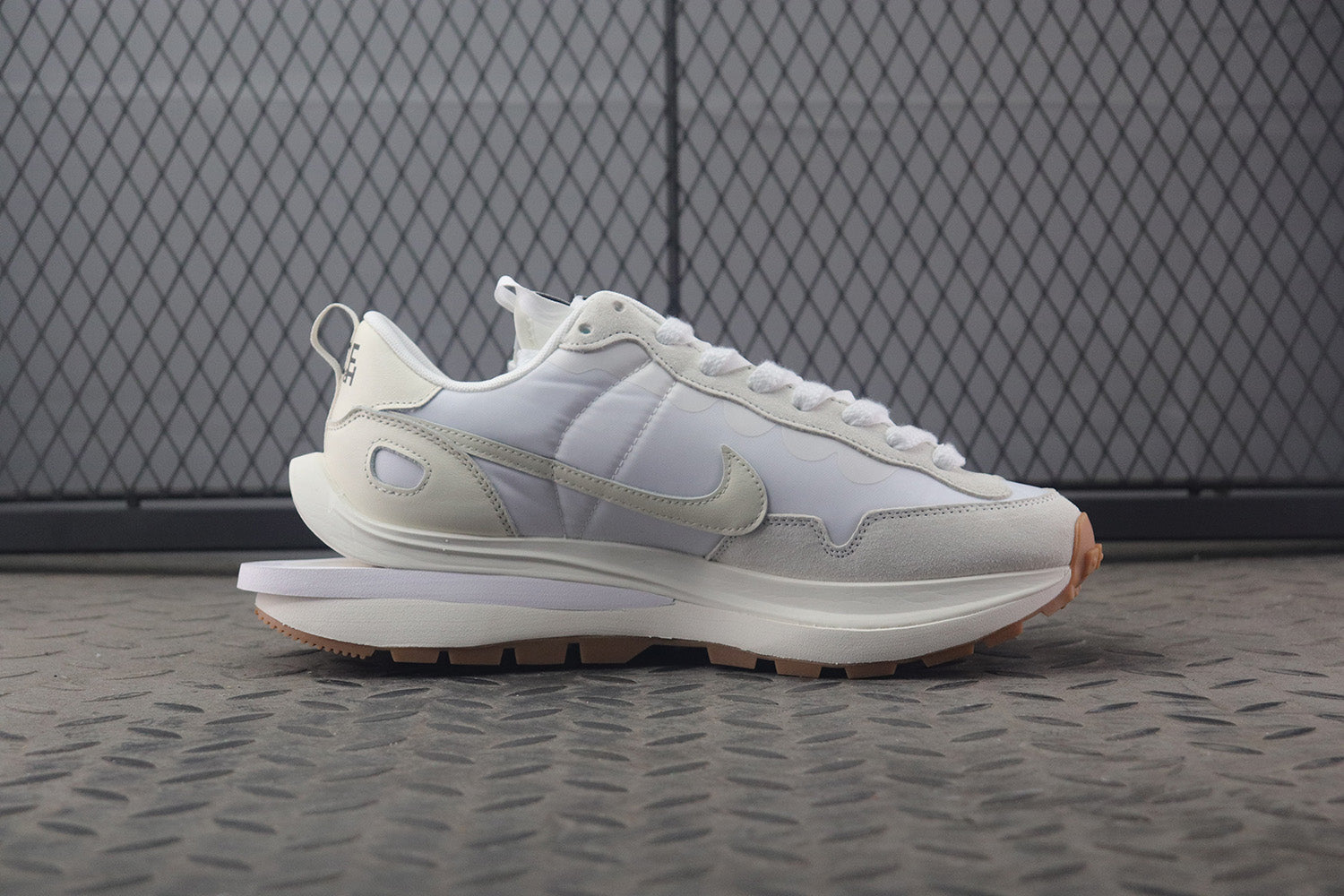 나이키 X 사카이 베이퍼와플 화이트