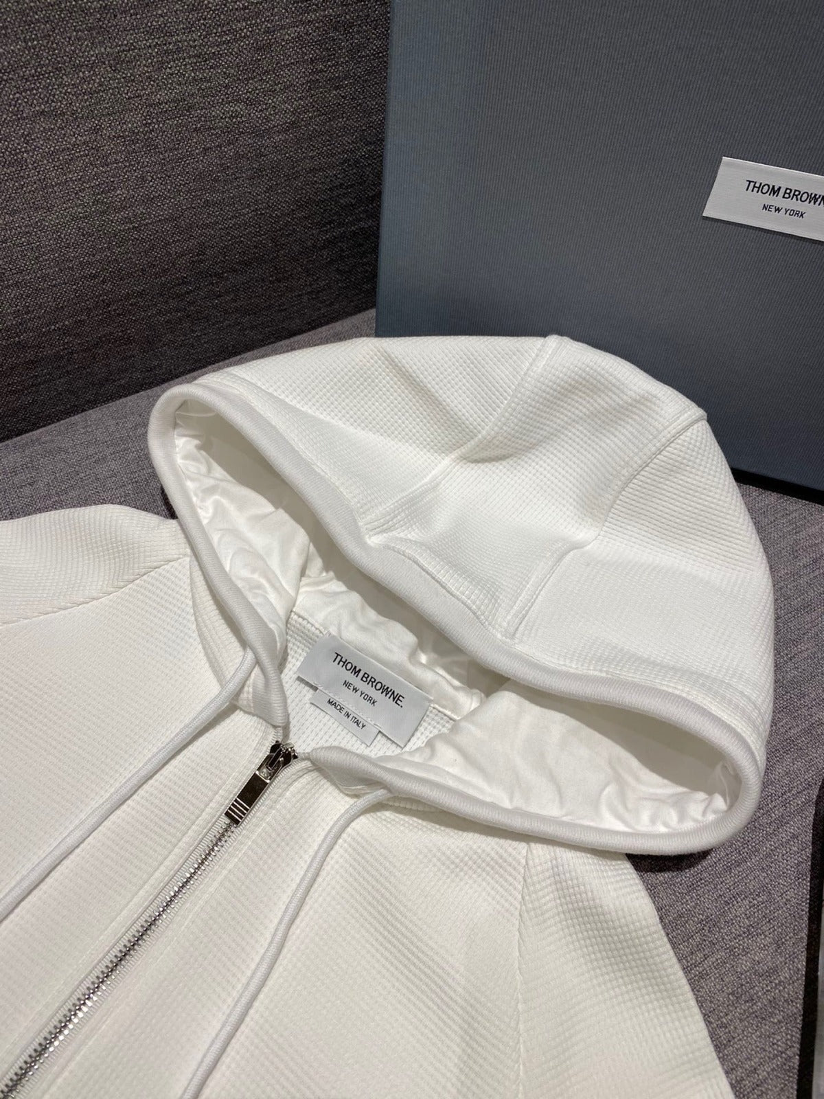 톰브라운 와플 후드집업