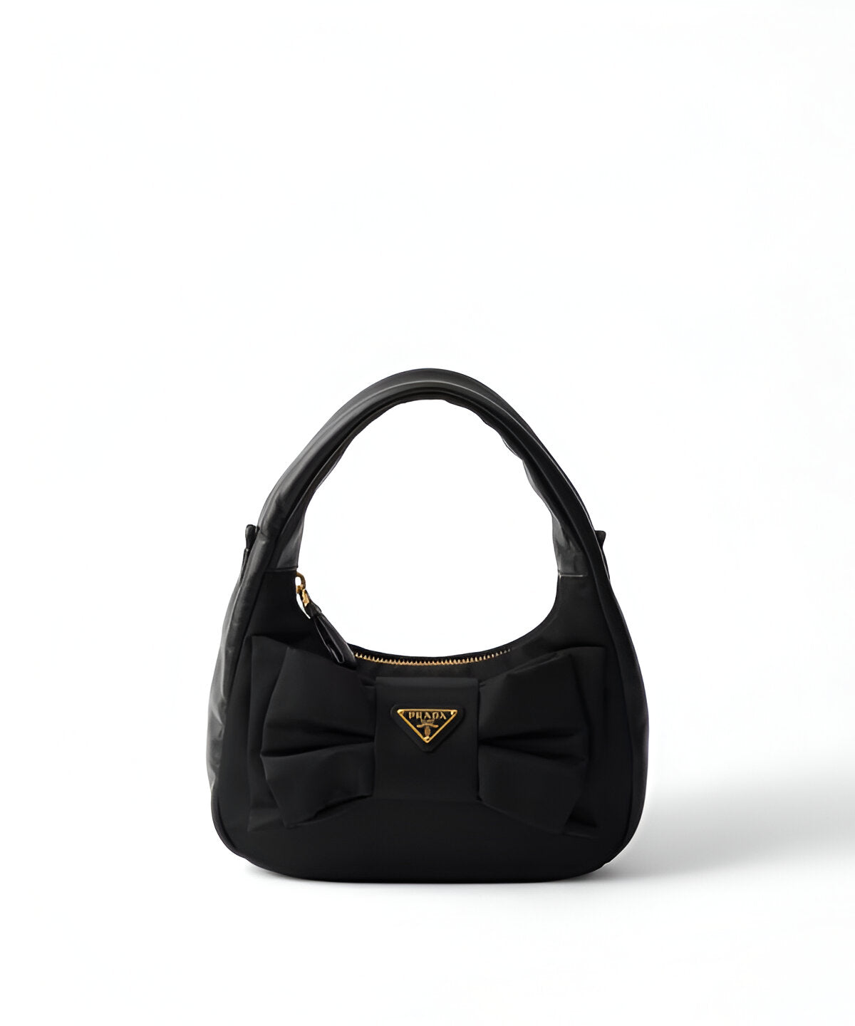 프라다 리본 장식 리나일론 미니백 블랙 컬러와 삼각 로고, 나파 가죽 디테일