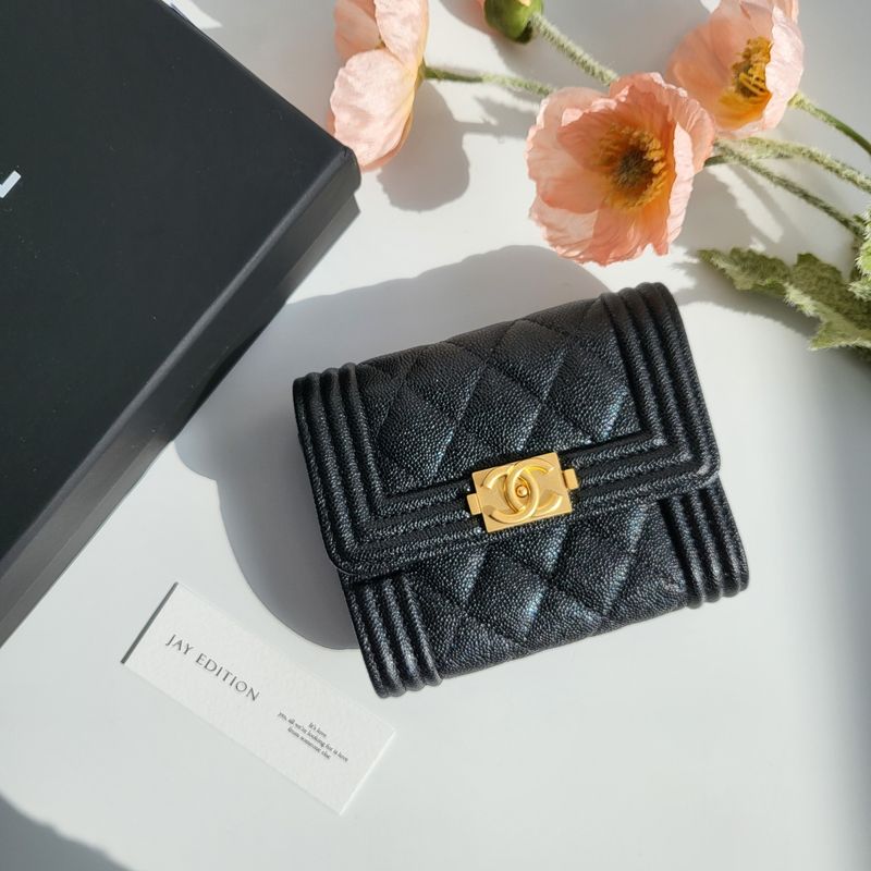 샤넬 보이 반지갑