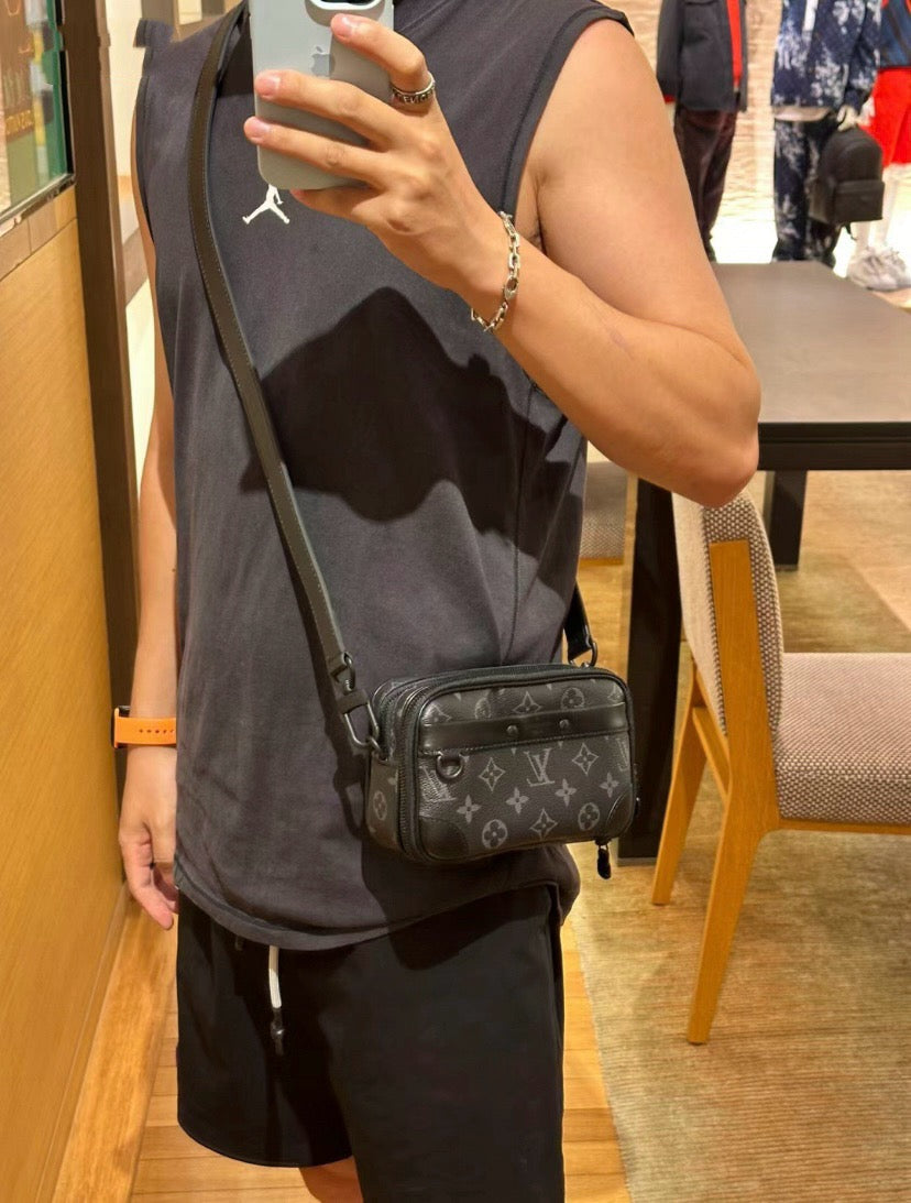 루이비통 나노 알파 모노그램 백