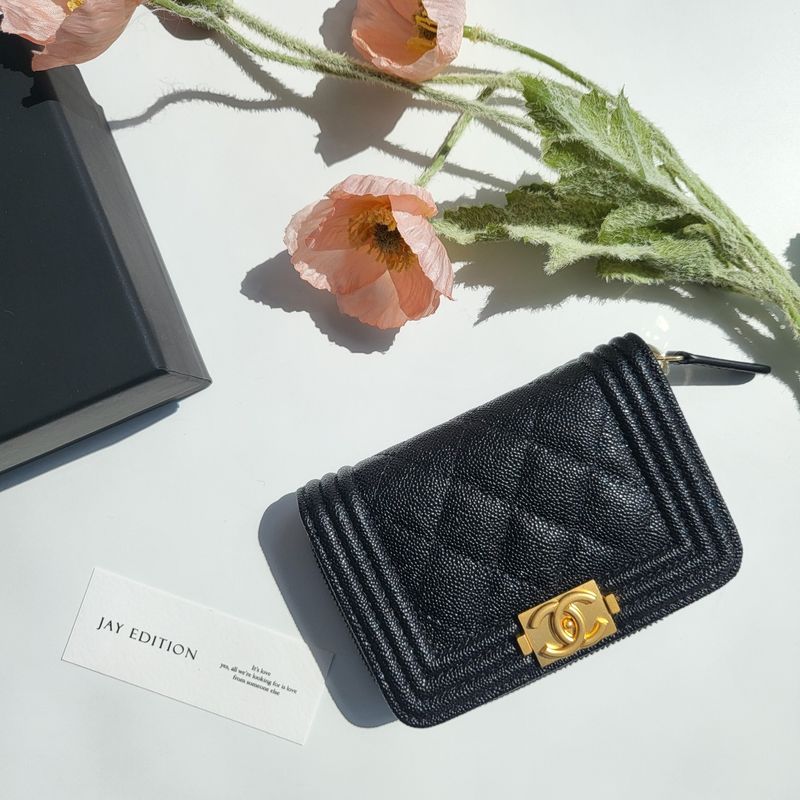 샤넬 보이 지퍼 반지갑