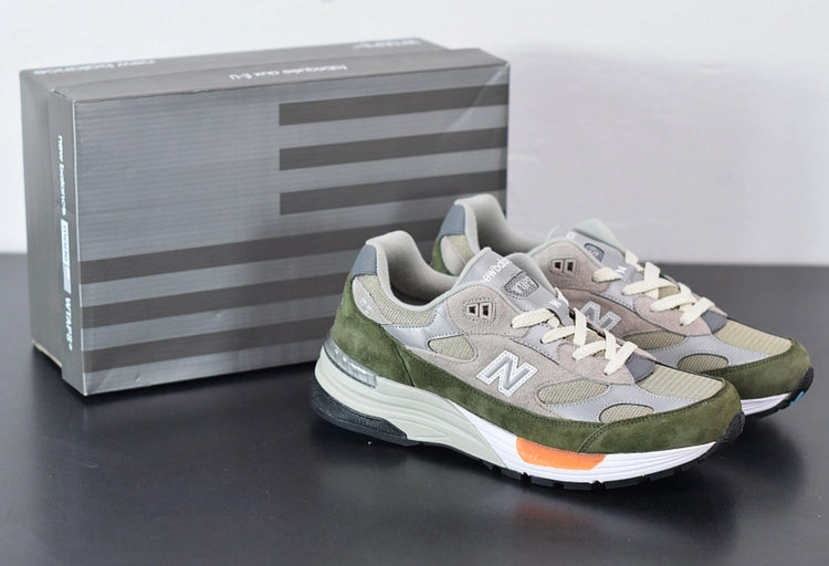 더블탭스x뉴발란스 992 메이드 인 USA 올리브