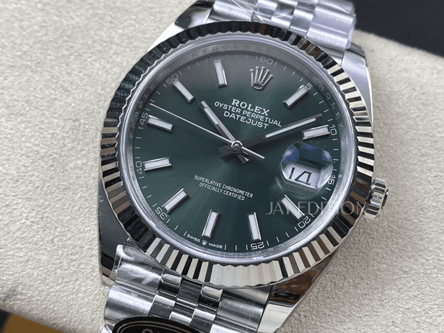 롤렉스 데이저스트 그린 41mm