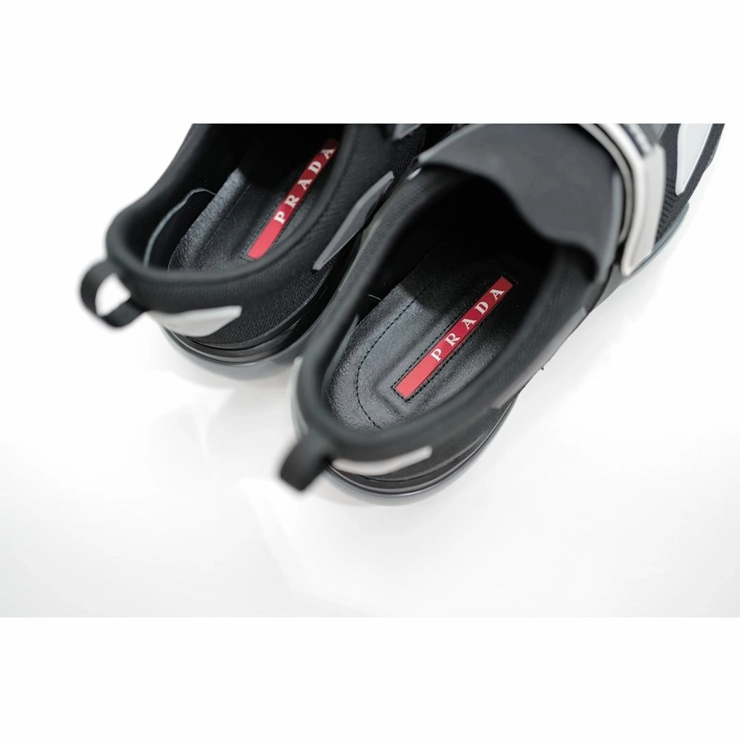 프라다 클라우드버스트 스니커즈