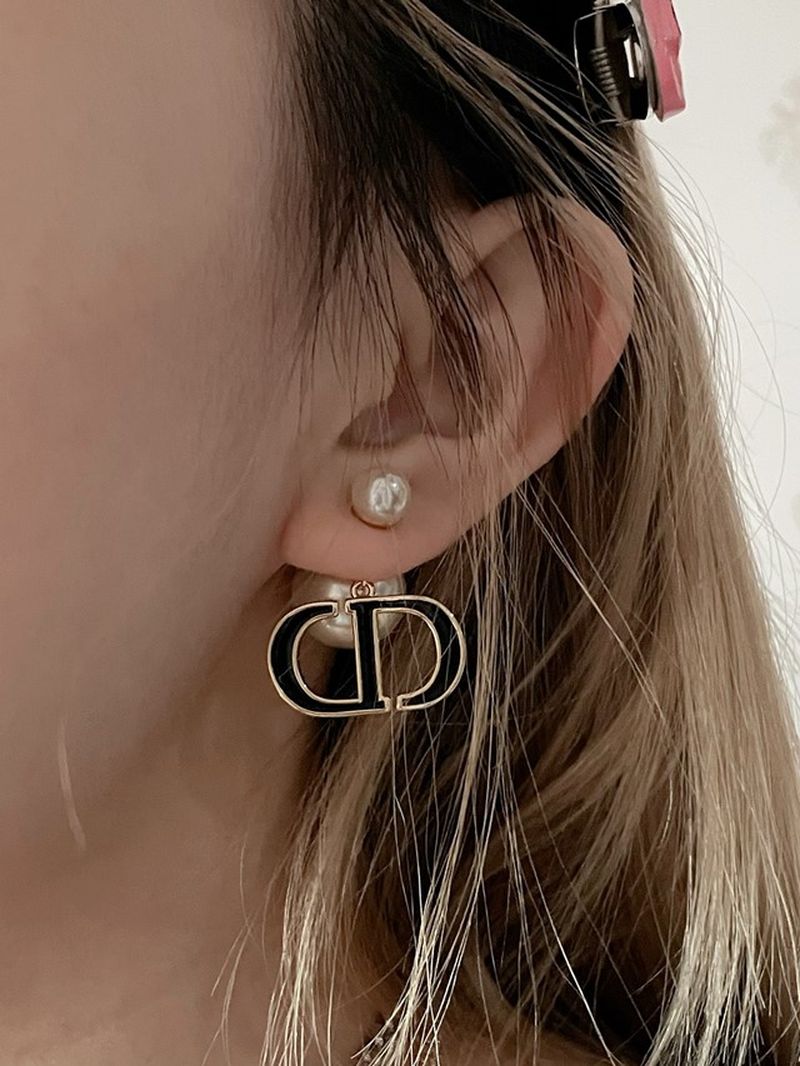 디올 귀걸이