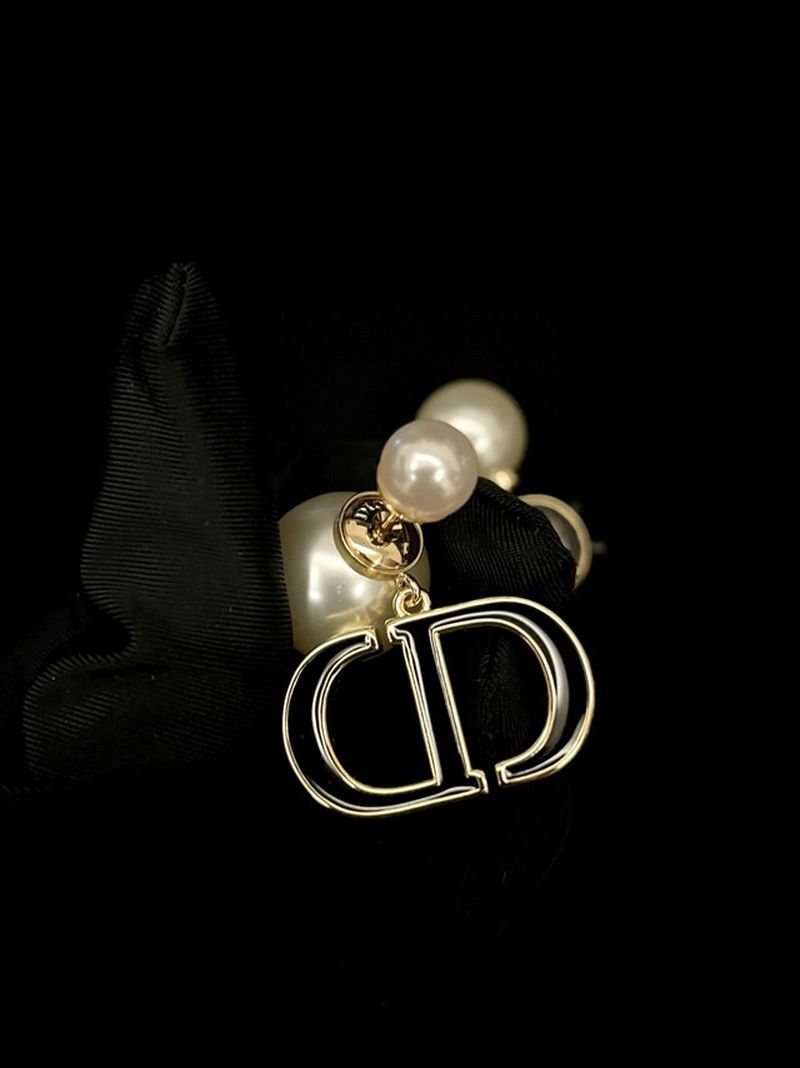 디올 귀걸이