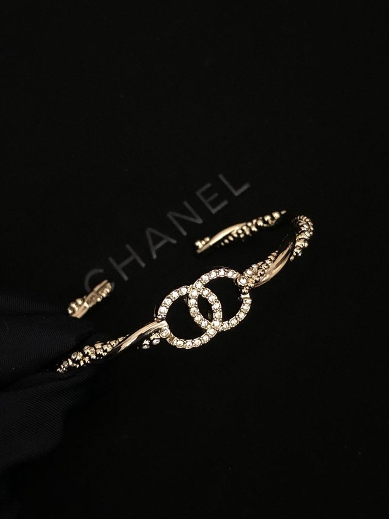 샤넬 팔찌