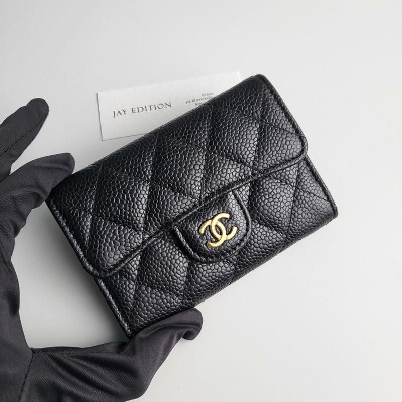 샤넬 클래식 플랩 카드지갑 캐비어