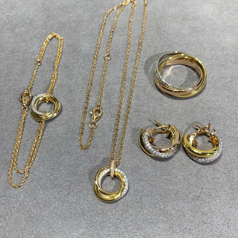 까르띠에 트리니티 부분파베 귀걸이