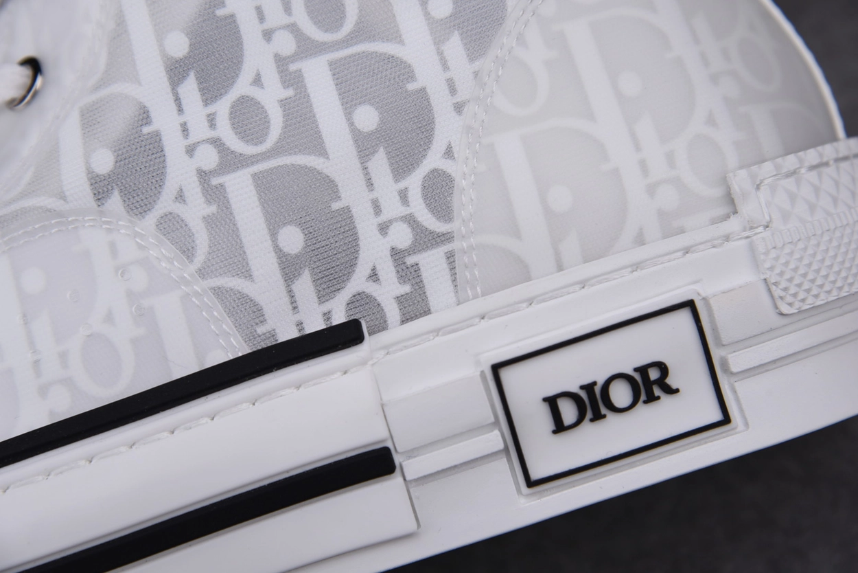 디올 B23 하이탑 스니커즈