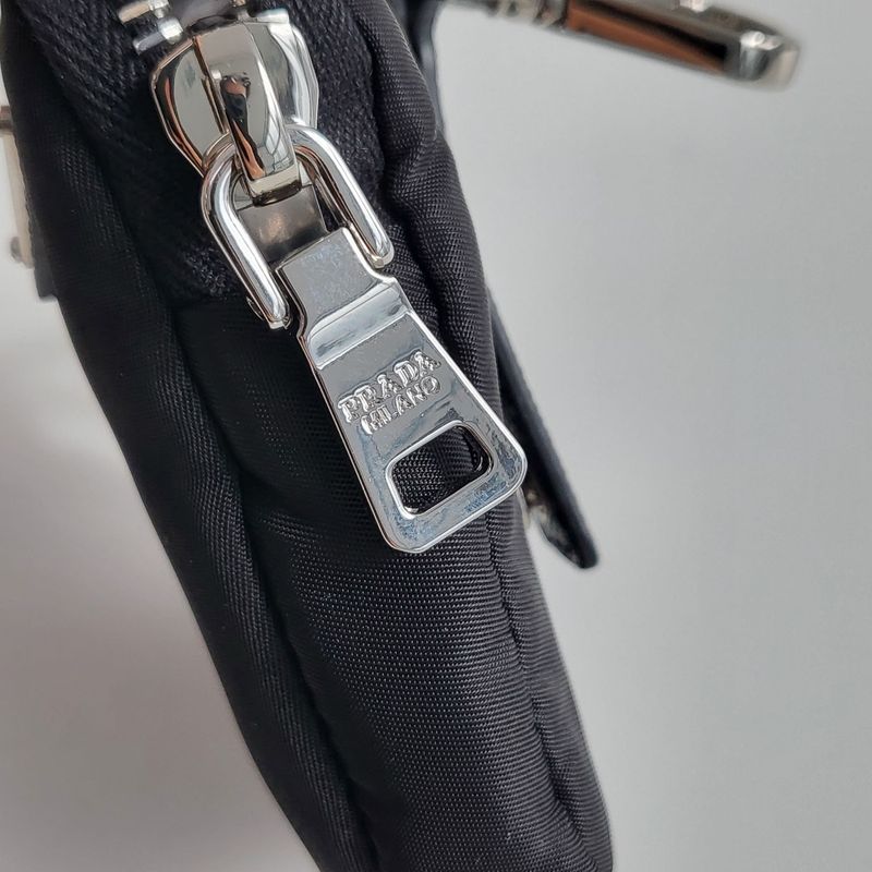 프라다 테수토 체인 호보백