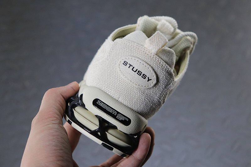 나이키 X 스투시 줌 스피리돈 케이지 2 파슬