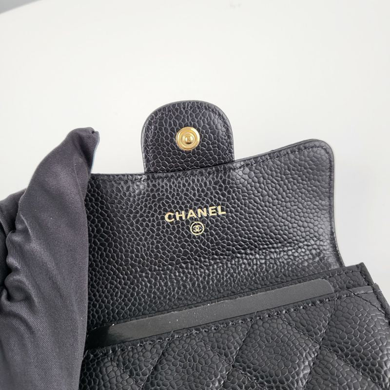 샤넬 클래식 플랩 카드지갑 캐비어