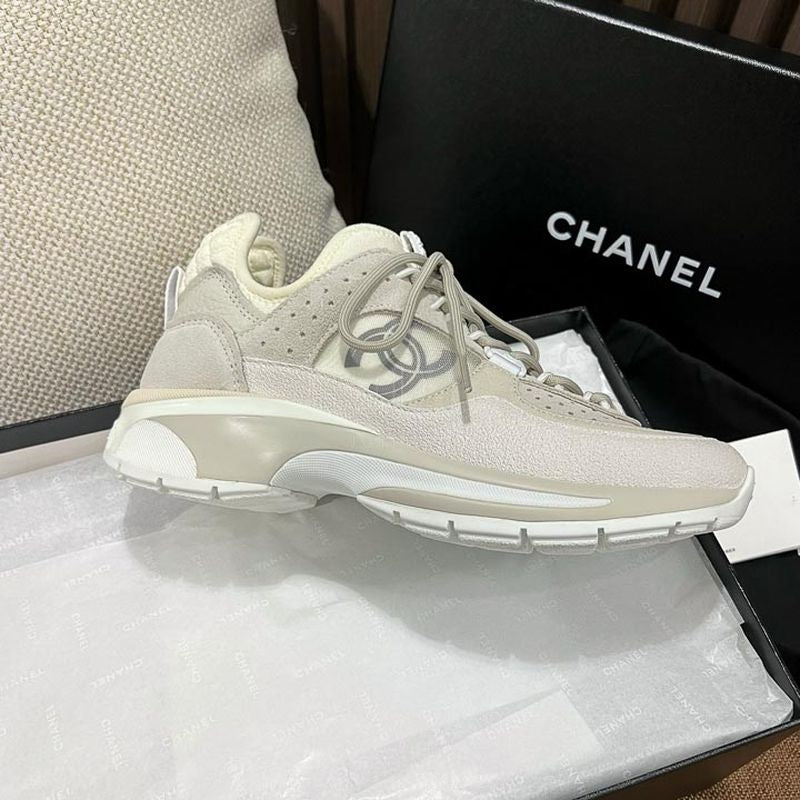 샤넬 CC로고 스피드 트레이너 스웨이드 스니커즈