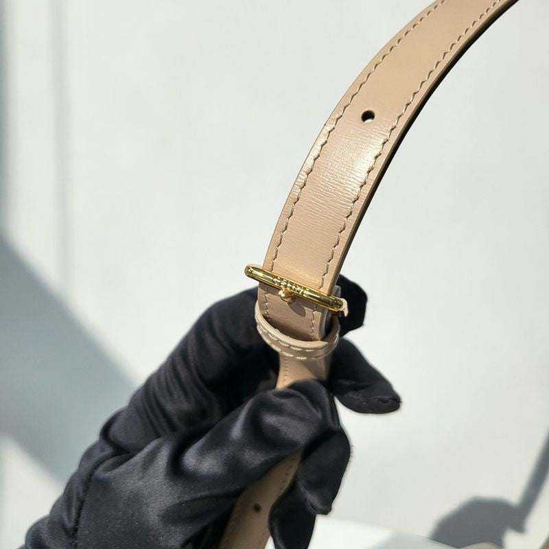 셀린느 트리옹프 숄더백 틴