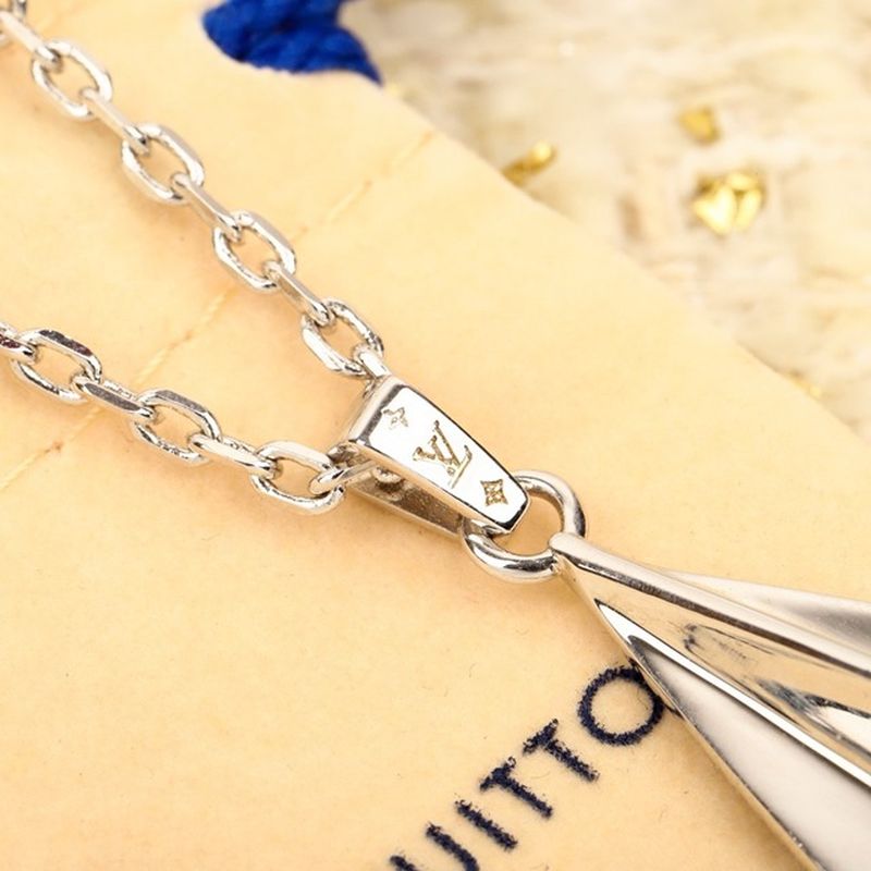 루이비통 목걸이