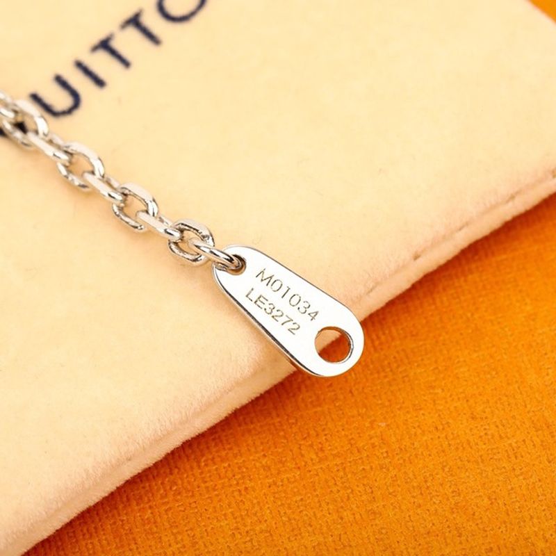 루이비통 목걸이