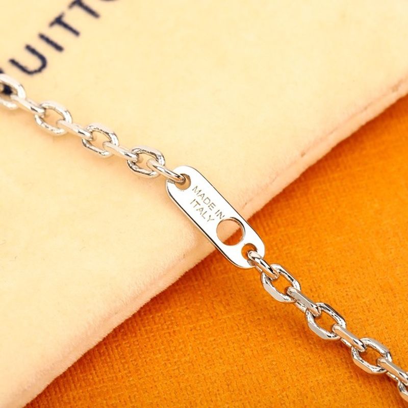 루이비통 목걸이