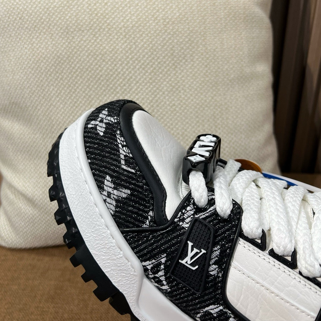 루이비통 LV 트레이너 맥시 스니커즈 모노그램