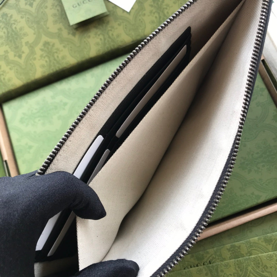 구찌 슈프림 스네이크 클러치