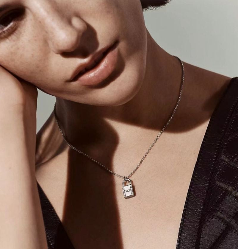 에르메스 Kelly Cadenas 팬던트