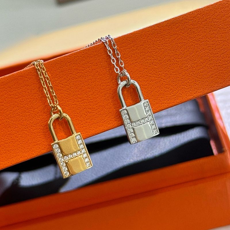 에르메스 Kelly Cadenas 팬던트