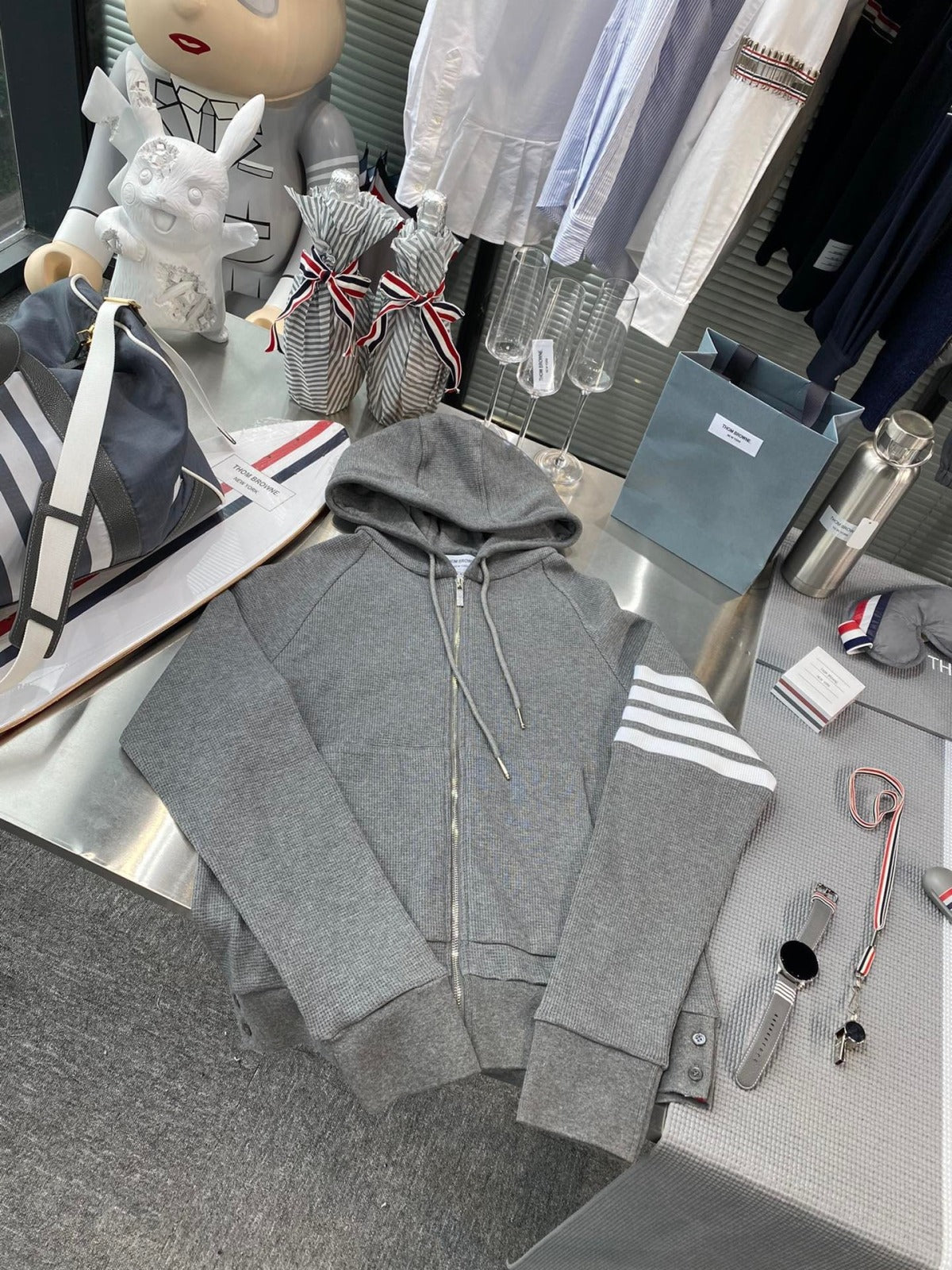 톰브라운 와플 후드집업