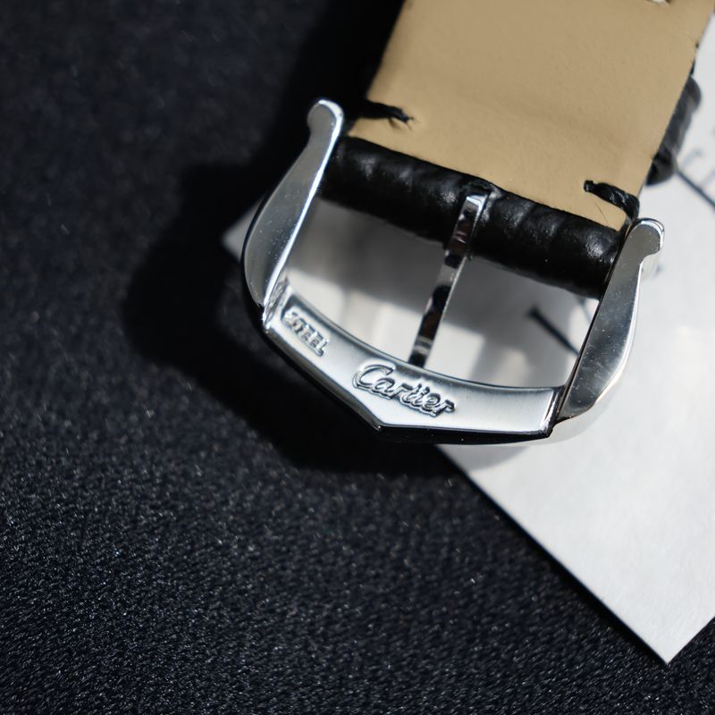 까르띠에 탱크 머스트 레더스트랩